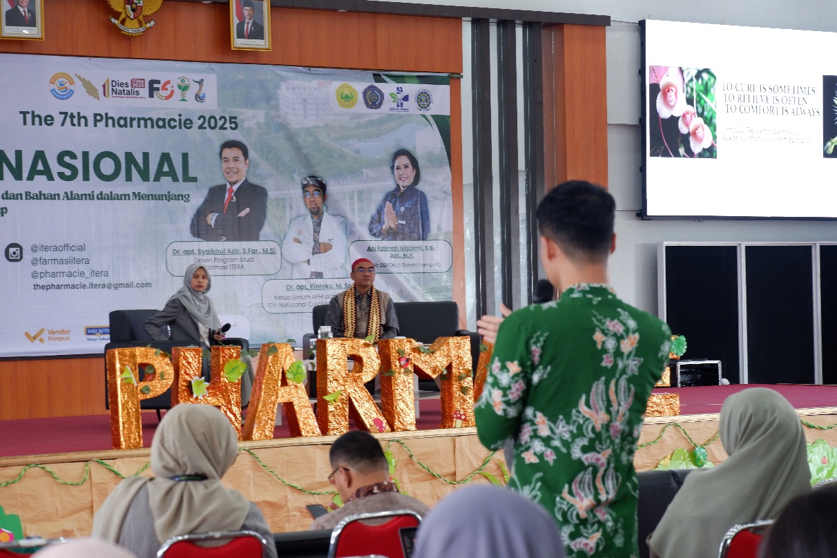 Seminar Nasional Prodi Farmasi Itera Bahas Pemanfaatan Obat Herbal