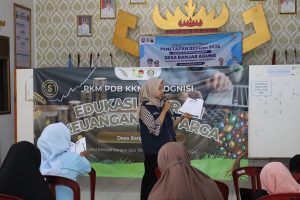 Cegah Jeratan Pinjol, Dosen dan Mahasiswa Itera Tingkatkan Literasi Keuangan Warga Desa