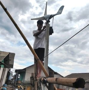 Melalui Program PKM-PM, Tim SEASUN Itera Dorong Kemandirian Energi Masyarakat Pesisir Kota Karang Raya.