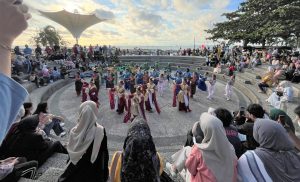 Mahasiswa Pariwisata Itera Hidupkan Kembali Destinasi Dermaga Bom Kalianda Lewat Festival Seni