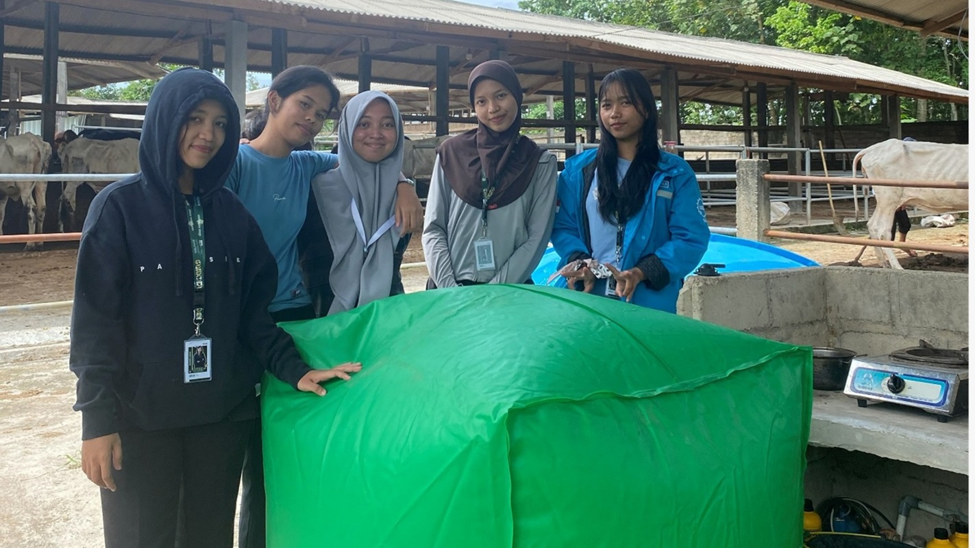 Dorong Desa Mandiri Energi, Mahasiswa Itera Kembangkan Biogas dari Limbah Sapi