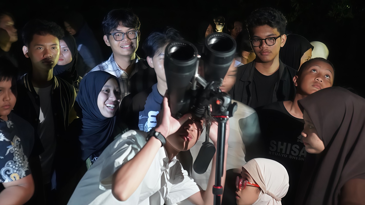 Diikuti Ratusan Pengunjung, Sky Trail Itera Sukses Hadirkan Pengamatan Langit Malam dan Eksplorasi Kebun Raya