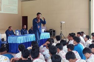 Roadshow Prodi Fisika Itera Tumbuhkan Minat Siswa Pringsewu pada Sains Dasar