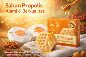 Mahasiswa Itera Dampingi Warga Desa Pemerihan Bengkunat Produksi Sabun Propolis Berbasis Potensi Desa
