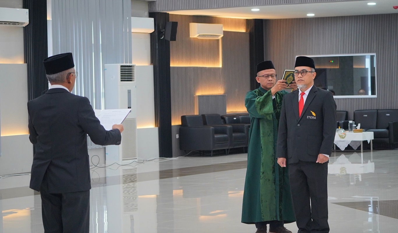 Rektor Itera Lantik Kepala Biro, Ajak Perkuat Kinerja Institusi