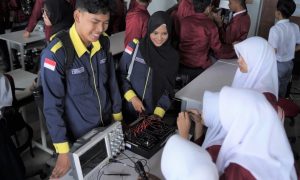 Siswa SMK Telkom Lampung Antusias Kenal Prodi Teknik Telekomunikasi Itera