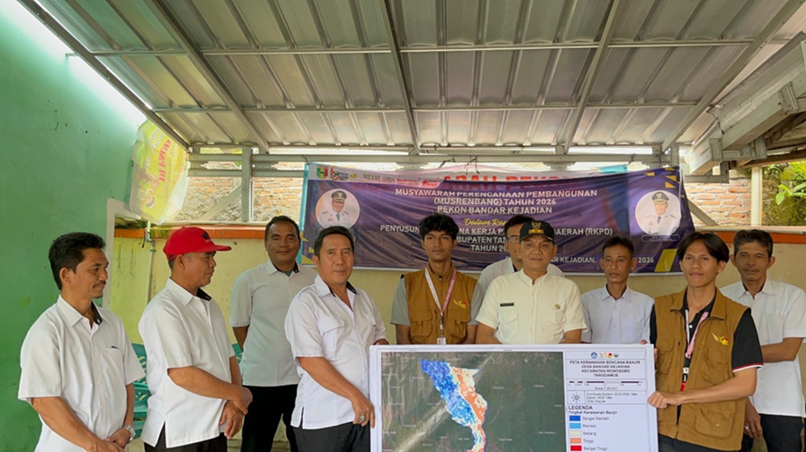 Tim Dosen dan Mahasiswa Itera Susun Peta Potensi Banjir Desa di Tanggamus