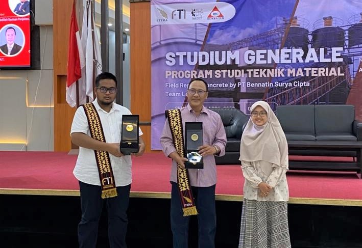 Studium Generale Teknik Material Itera Bahas Potensi dan Tantangan Industri Beton