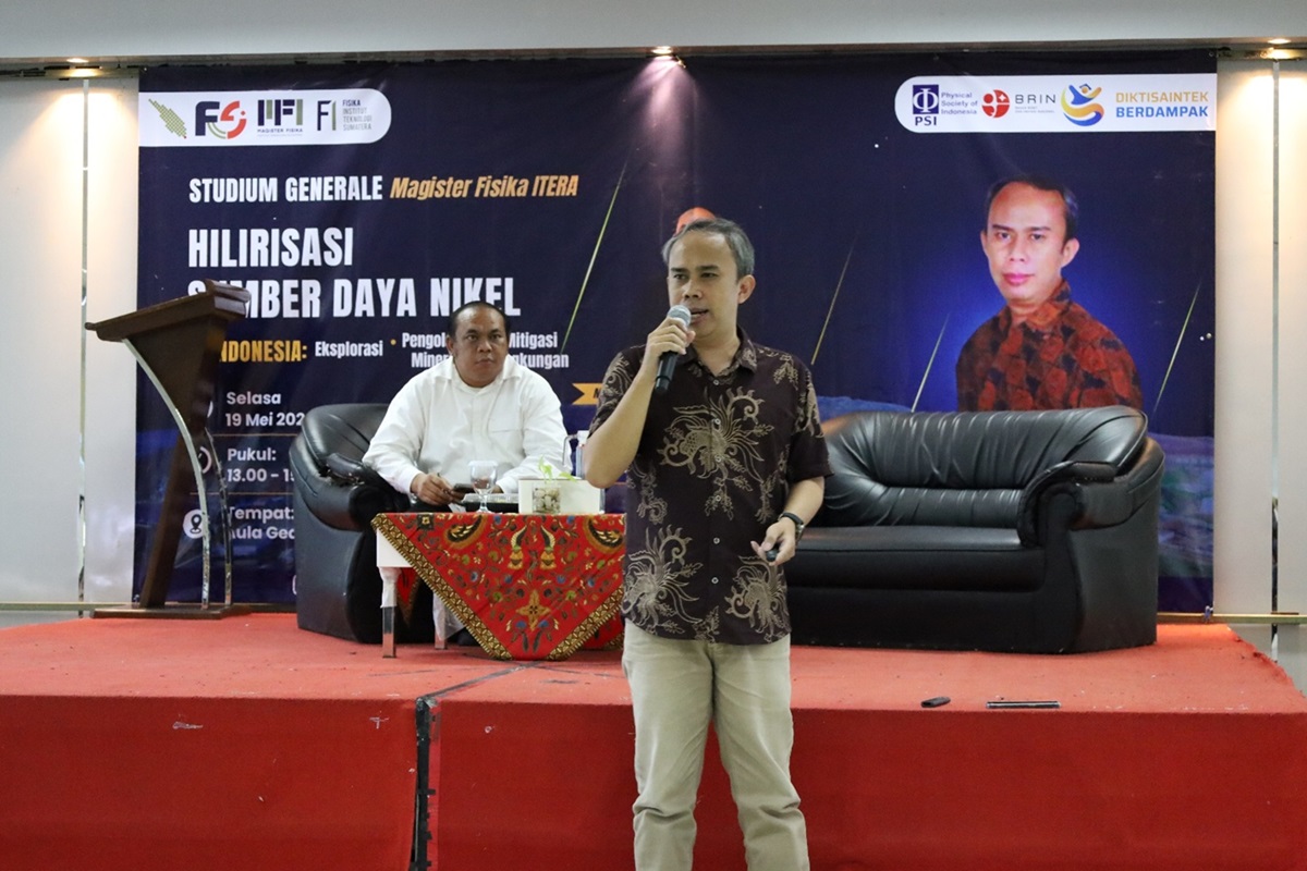 Studium Generale Magister Fisika Itera Bahas Hilirisasi Nikel dan Teknologi Green Smelter