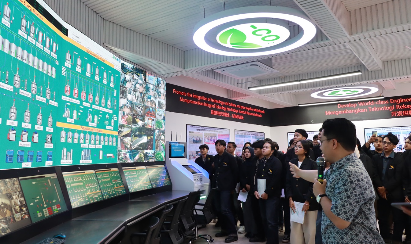 Mahasiswa Teknik Material Itera Dalami Teknologi Material Maju dan MRO Turbin dalam Kunjungan Industri ke ITB dan PT NTP