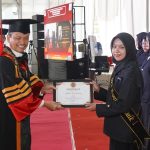 Rektor Itera Anugerahkan Penghargaan OZT dan OZTa 4.0 Award kepada Mahasiswa Berprestasi