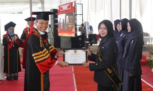Read more about the article Rektor Itera Anugerahkan Penghargaan OZT dan OZTa 4.0 Award kepada Mahasiswa Berprestasi
