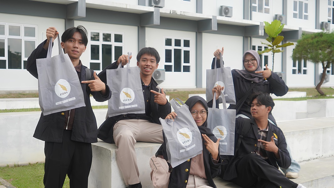You are currently viewing Jalani Verifikasi Berkas, Calon Mahasiswa Baru Itera Bersiap Memasuki Dunia Kampus