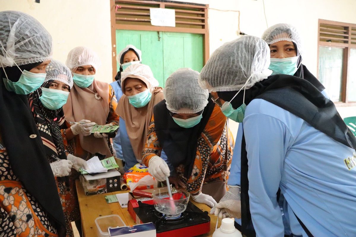 You are currently viewing Teknik Biomedis Itera Kembangkan Plester Herbal dari Kunyit dan Sambiloto