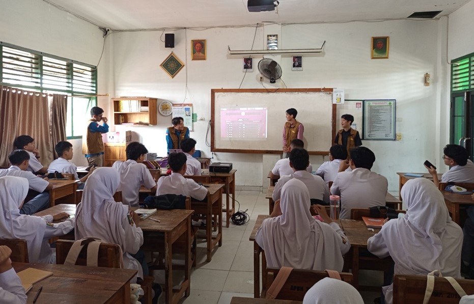 You are currently viewing Prodi Sains Data Itera Latih Siswa Analisis Data dengan Pemrograman