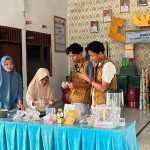 Mahasiswa Itera Olah Rambut Jagung Menjadi Teh Herbal untuk Lansia