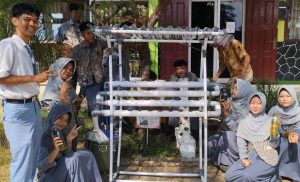 Read more about the article Kenalkan Pertanian Modern, Itera Hadirkan Kebun Hidroponik Multi-Sistem di SMAN 6 Bandar Lampung