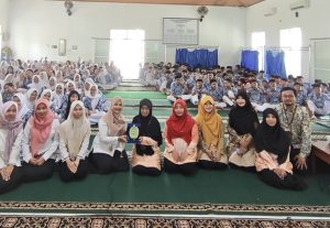 Read more about the article Dosen Matematika Itera Bekali Siswa SMAN 12 Hadapi TKA