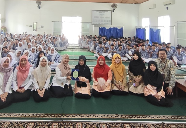 You are currently viewing Dosen Matematika Itera Bekali Siswa SMAN 12 Hadapi TKA