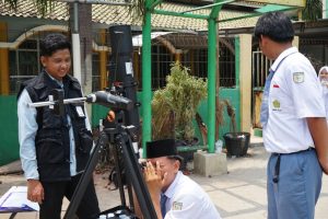 Read more about the article Prodi SAP Itera Ajak Siswa Mengenal Astronomi lewat Teleskop